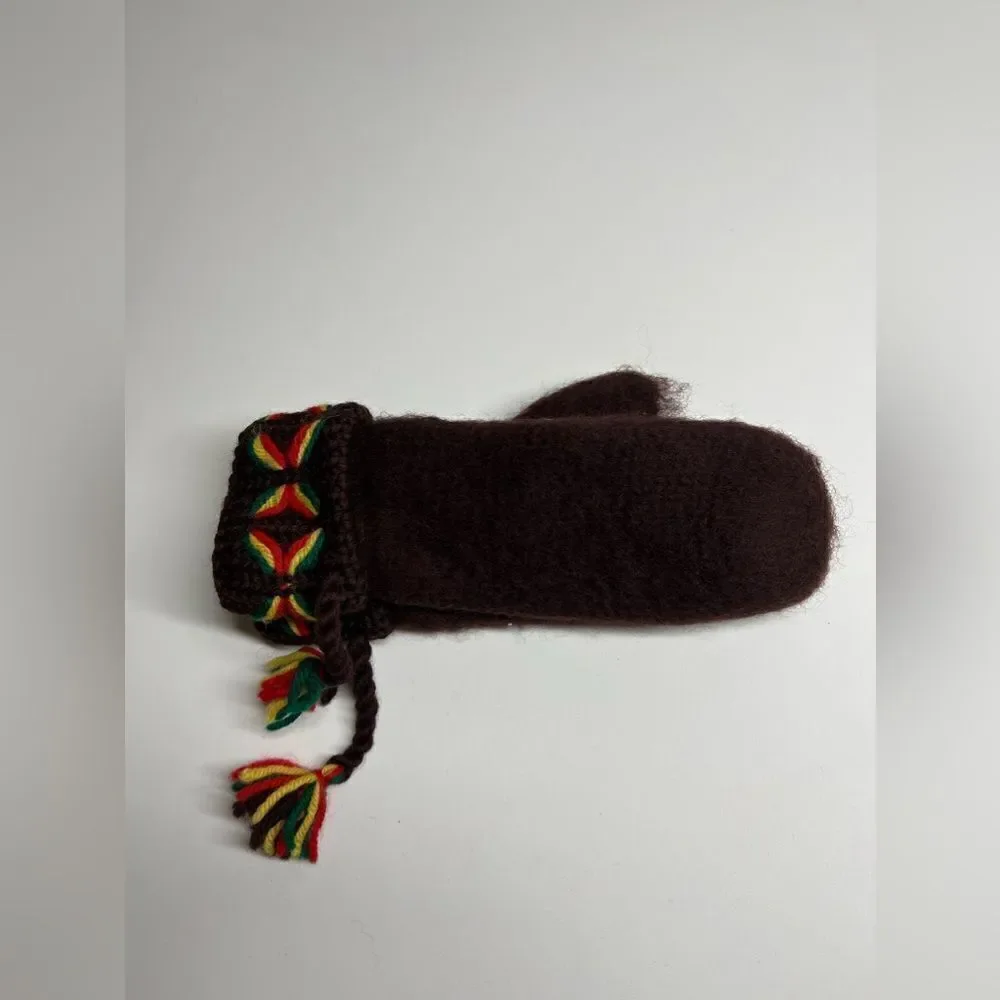 100% Wool Handmade Yellow And Brown Mittens/Gloves size 6 Made in Norway